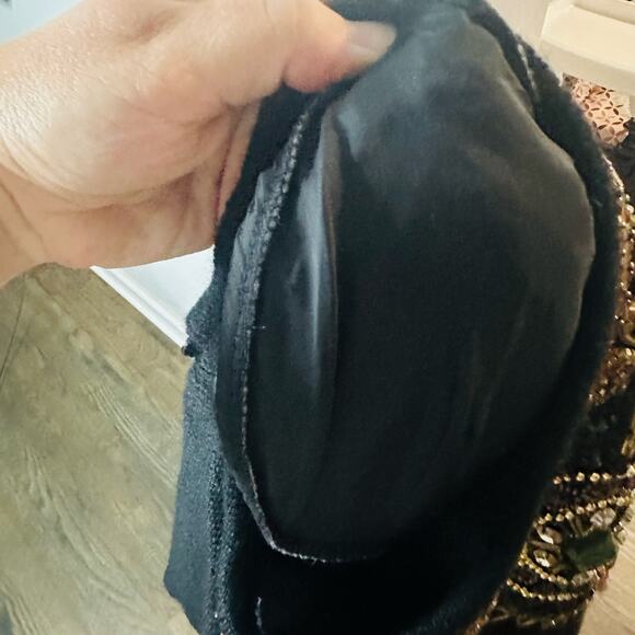 CAROLE LITTLE Vintage Jewel Embroidered 100% Black Wool Sweater Size Large - Picture 11 of 11